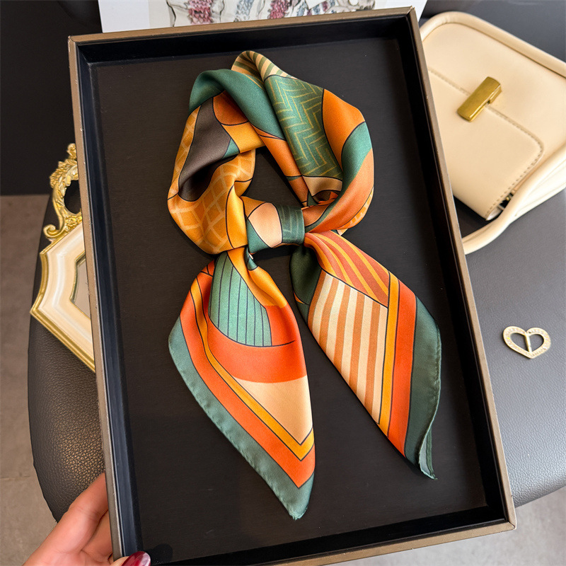 2026 New Geometry Print Silk S - đánh giá và giá Face Scarf Mask
